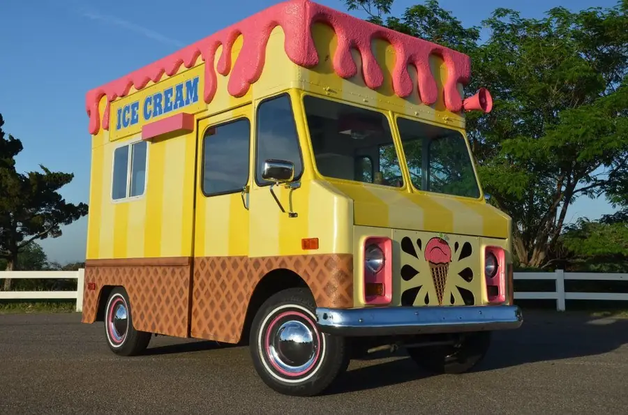 Animation ice cream truck