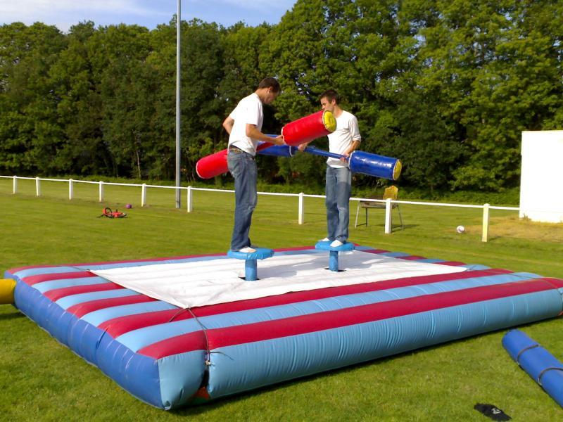Location gladiateurs perchés gonflable